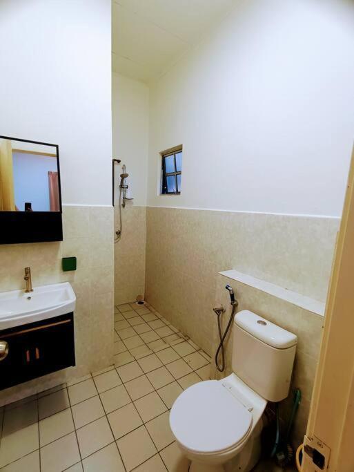 Tenang Retreat Holiday Home 3Bedroom 3Bath 2Parking Kajang Exterior foto
